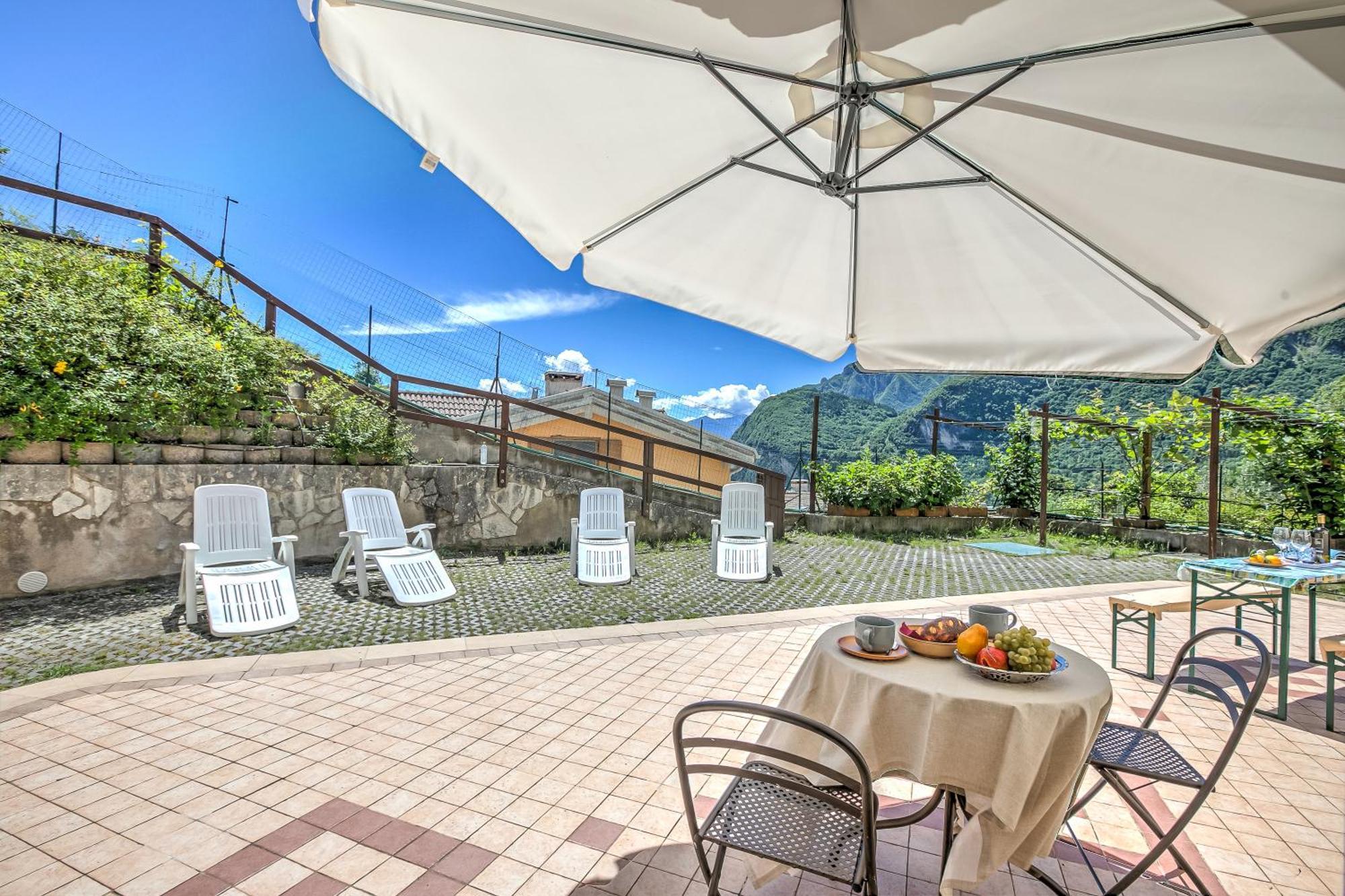 Il Giardino In Montagna Family Friendly- Happy Rentals Tenno Exterior foto